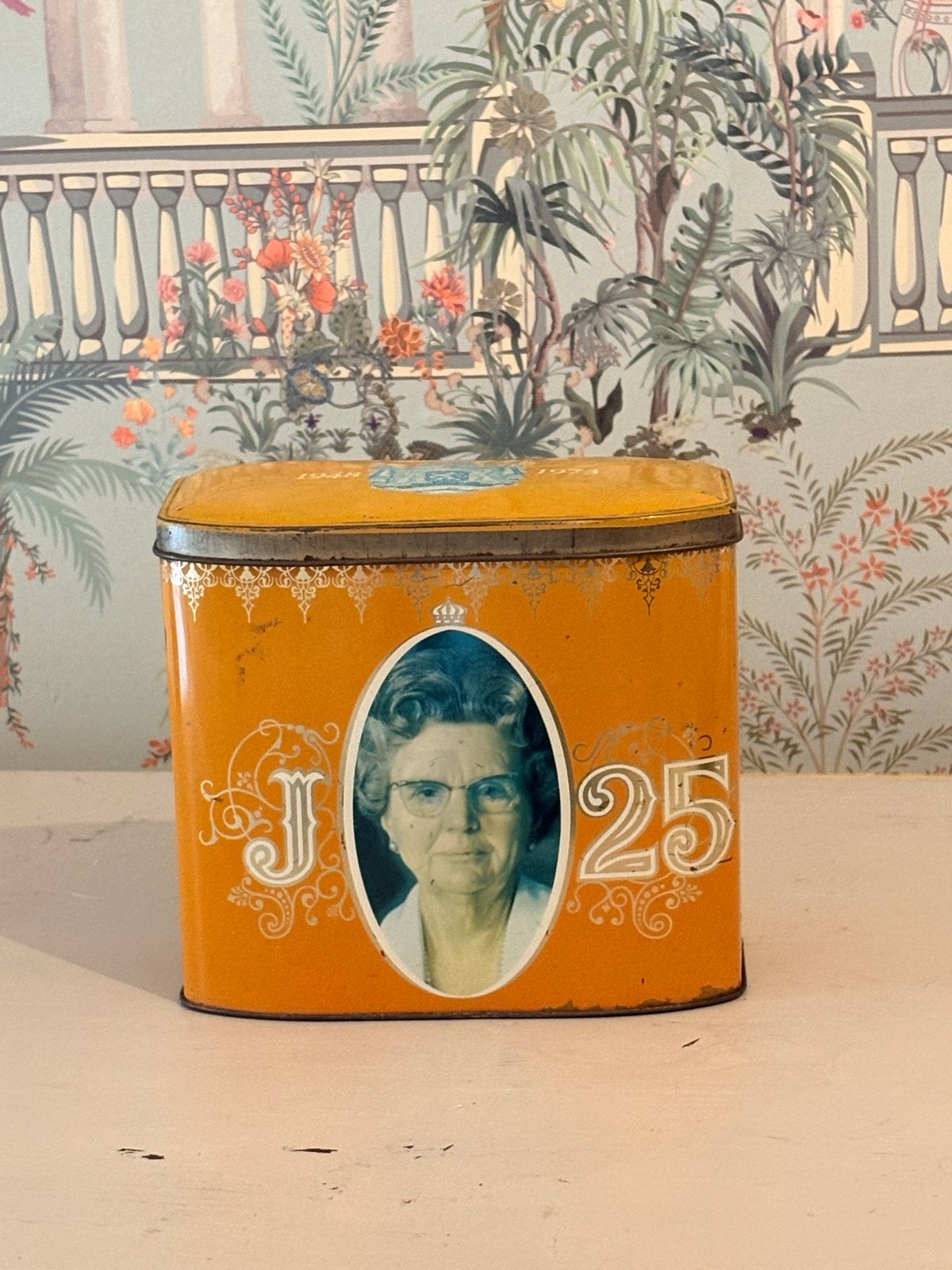 Vintage Koninklijk Blikje Juliana 1948-1973, Verzamelen, Ophalen of Verzenden, Gebruikt, Nederland, Overige typen