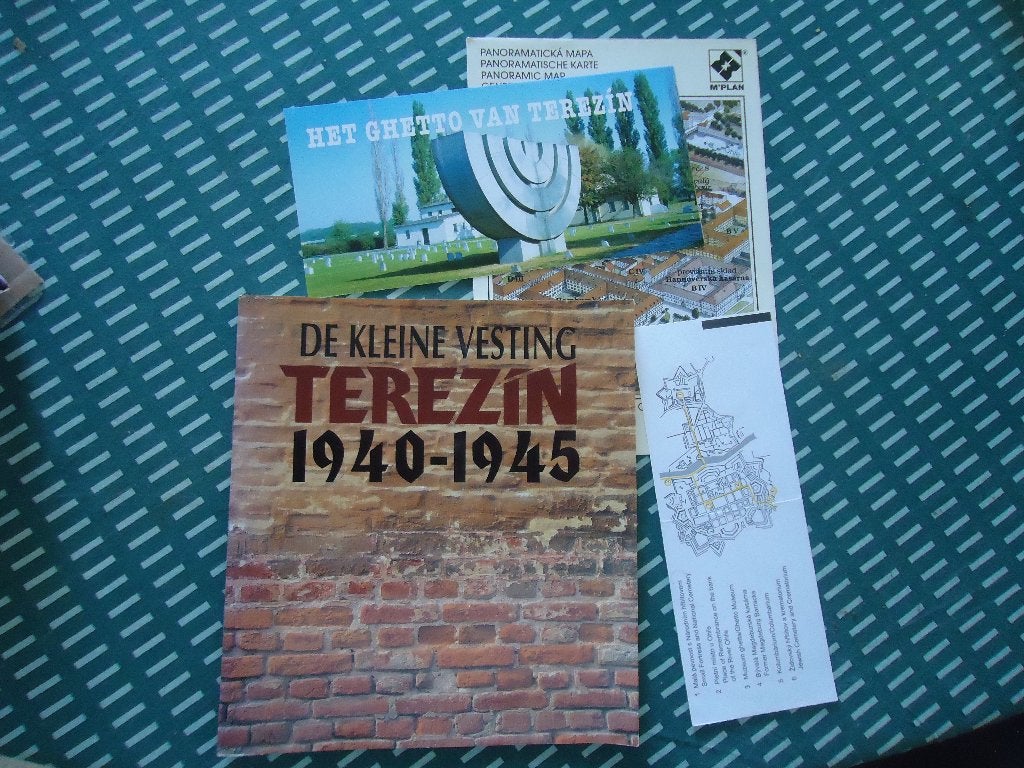 De kleine vesting Terezín 1940-1945, Ophalen of Verzenden, Landmacht, Overige gebieden, Boek of Tijdschrift