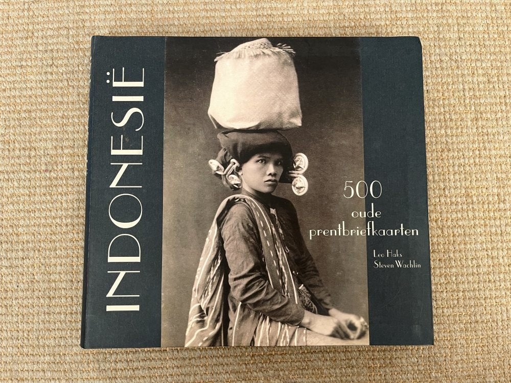 Boek: Indonesië | 500 Oude Prentbriefkaarten, Boeken, Ophalen of Verzenden, 20e eeuw of later, Gelezen, Azië