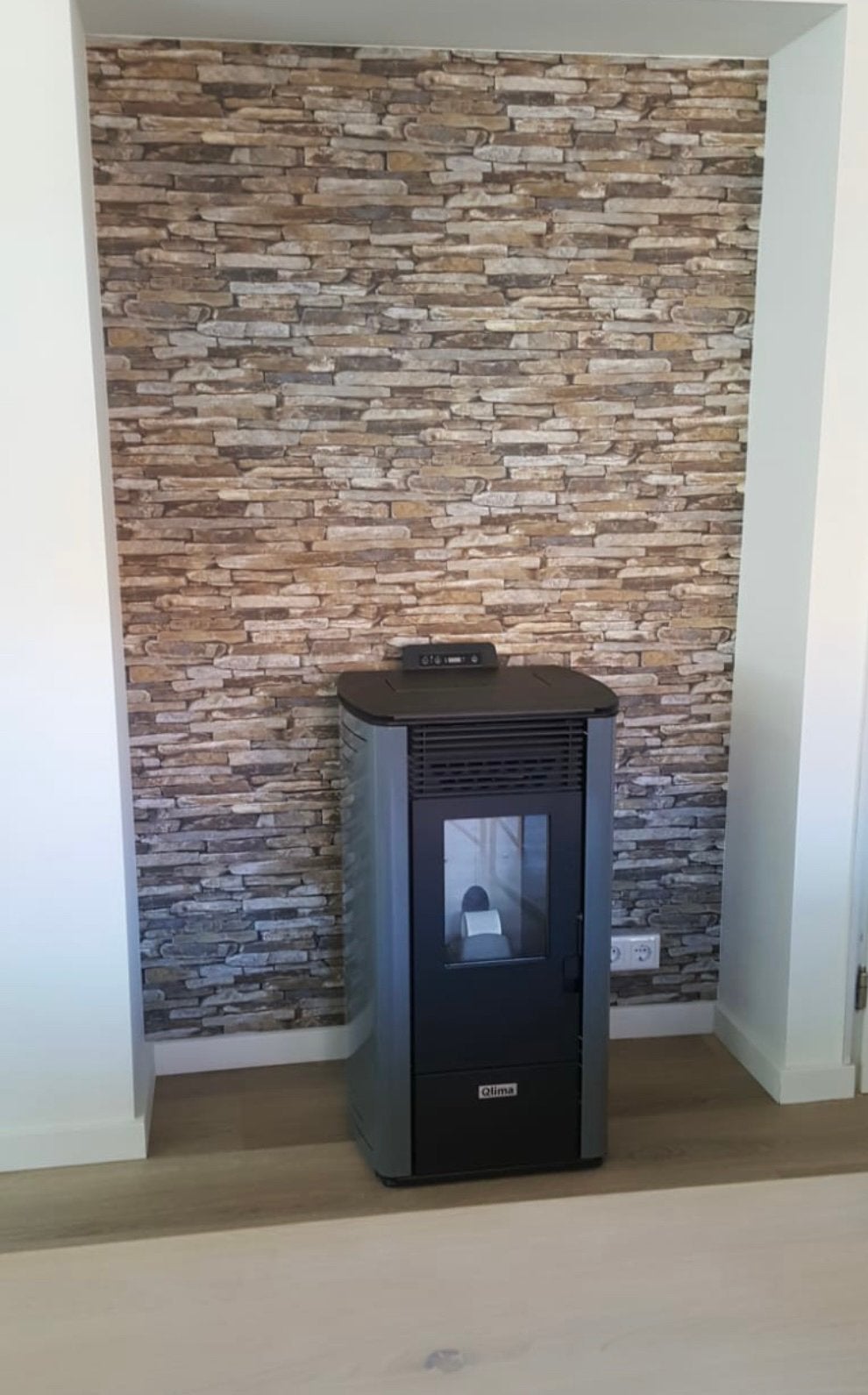 Qlima Pelletkachel Eleonora 7.8kW, Ophalen, Zo goed als nieuw, Overige brandstoffen, Pelletkachel