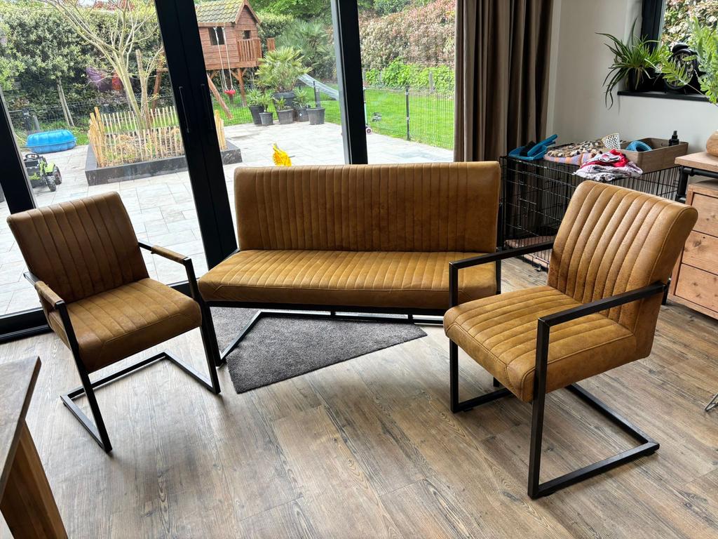 Teakhouten tafel met 2 stoelen & bank, Huis en Inrichting, Complete eetkamers, Ophalen, Zo goed als nieuw, Minder dan 4 stoelen