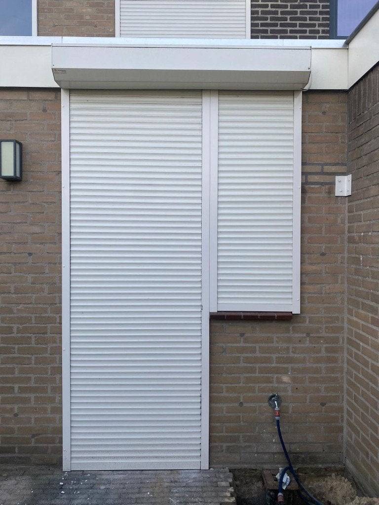 Elektrisch Rolluik, Doe-het-zelf en Verbouw, Rolluiken, Ophalen, 100 tot 150 cm, 200 cm of meer, Wit