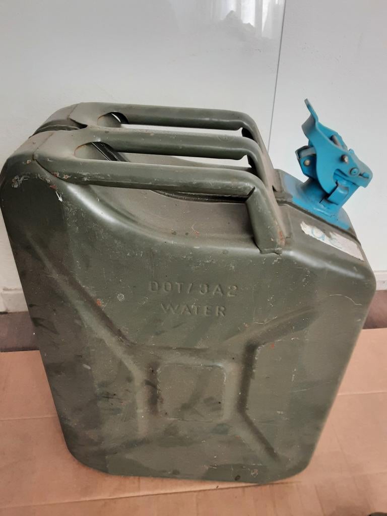 Water jerrycan, Ophalen, Landmacht, Nederland