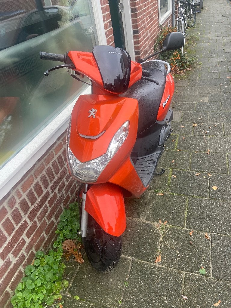 Scooter moet nu weg !!, Ophalen of Verzenden, Zo goed als nieuw, Benzine, Peugeot