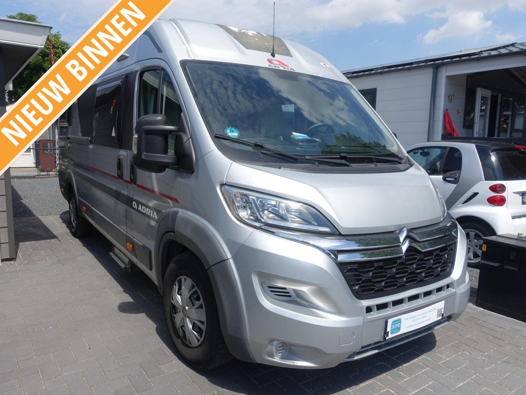 Adria Twin 640 SLX Platinum ? Dé ultieme Off-Grid, Buscamper of Camperbus, Ringverwarming, Koelkast, Tot en met 2