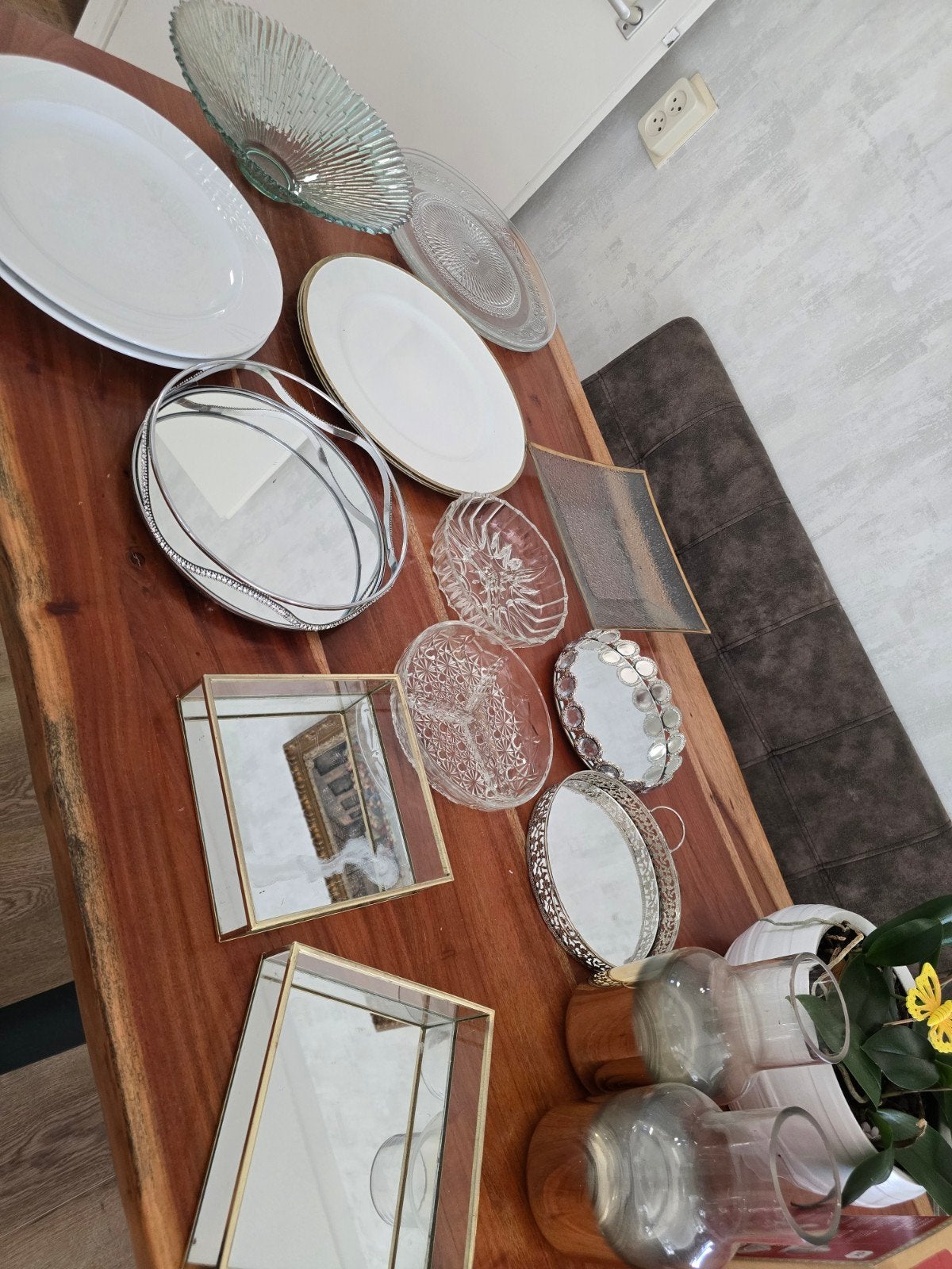 Diverse schalen en dienbladen, Ophalen, Meerkleurig, Glas, Overige typen