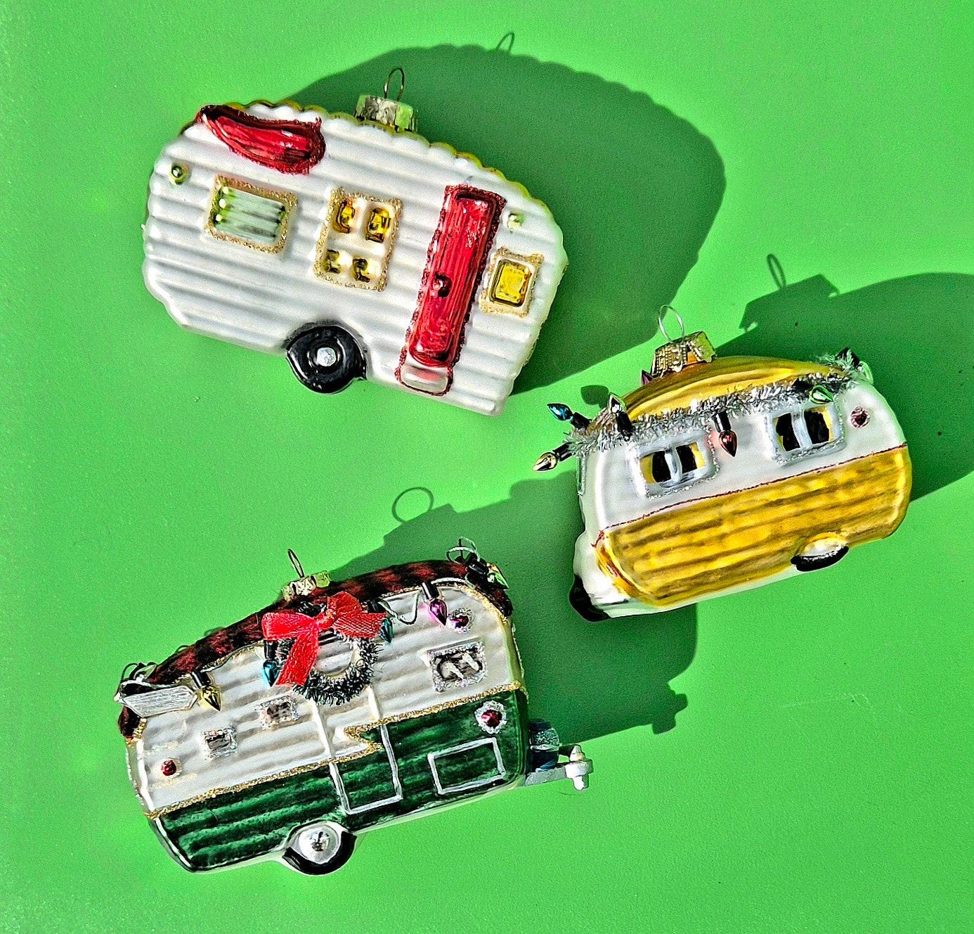 3 kerstballen caravans versiering NIEUW, Diversen, Ophalen of Verzenden, Nieuw