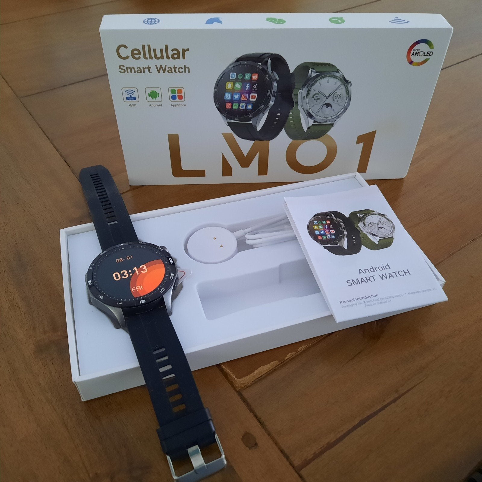 Foto 3 van 2x Smartwatches - LMO1 Cellular Smart Watch