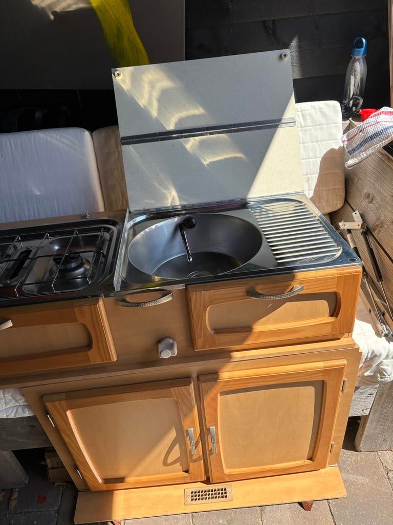 Bijna gratis keukenblok voor camper of caravan, Ophalen, Zo goed als nieuw