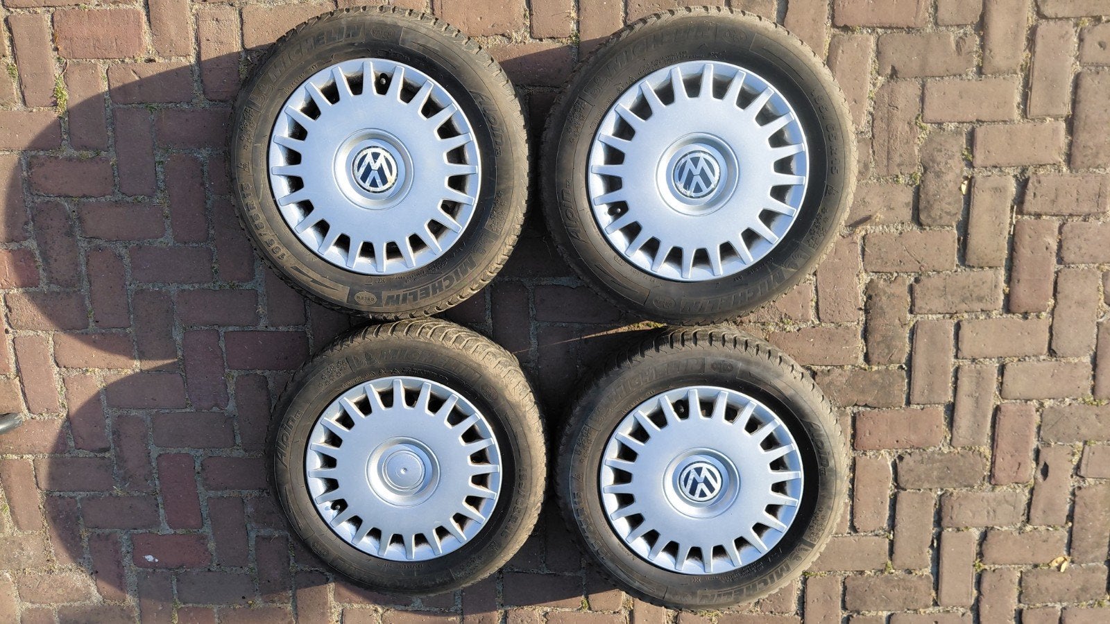 Set Michelin Alpin A4 195/65 R15 winterbanden, Auto diversen, Auto-accessoires, Ophalen, Gebruikt