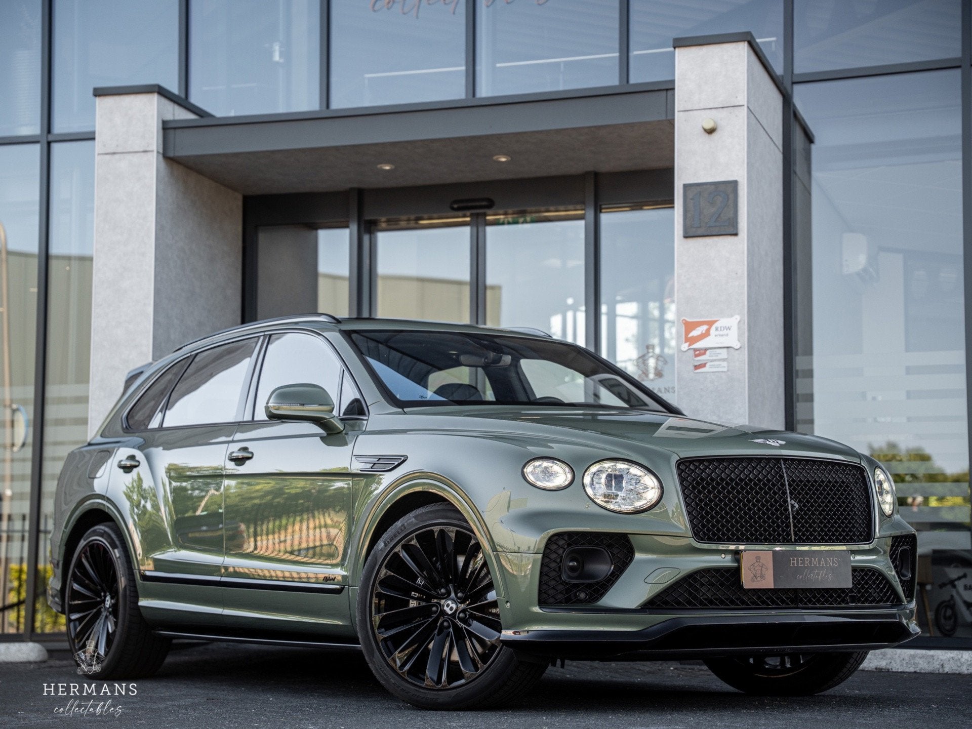 Bentley Bentayga 3.0 V6 Hybrid / Org NL / Carbon / NAIM / Ma, Auto's, Bentley, Gebruikt, Euro 6, 2995 cc, 462 pk