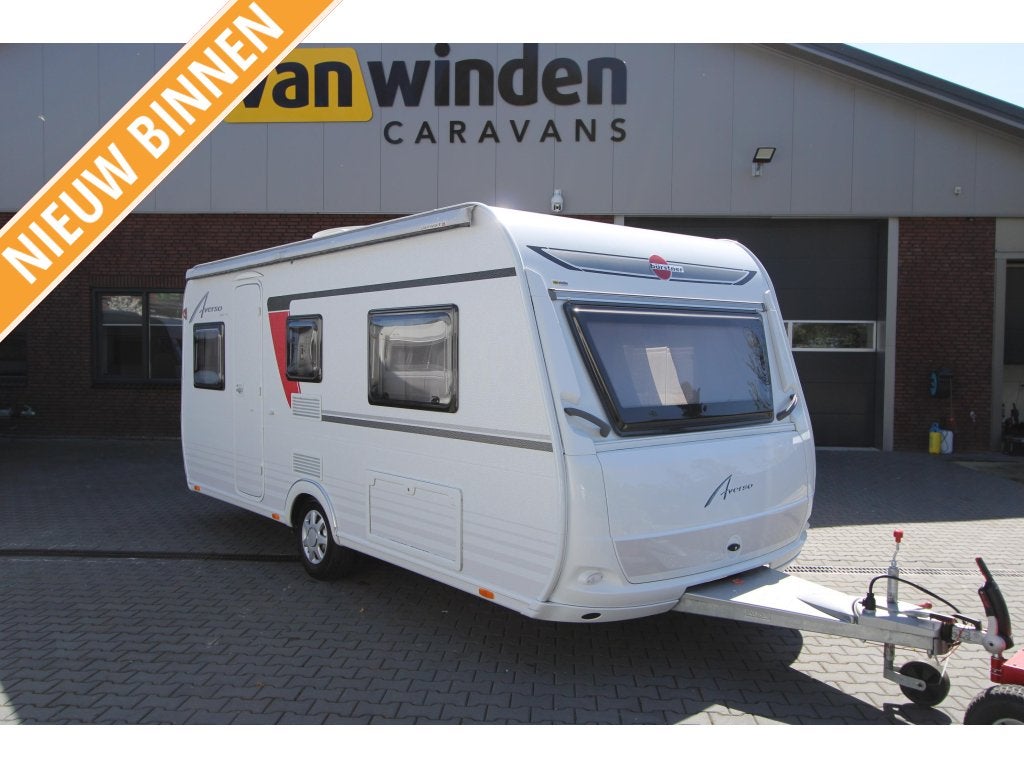 Bürstner Averso 490 TL Mover-Luifel-Voortent-, Caravans en Kamperen, Rondzit, Bedrijf, Bürstner, Kachel