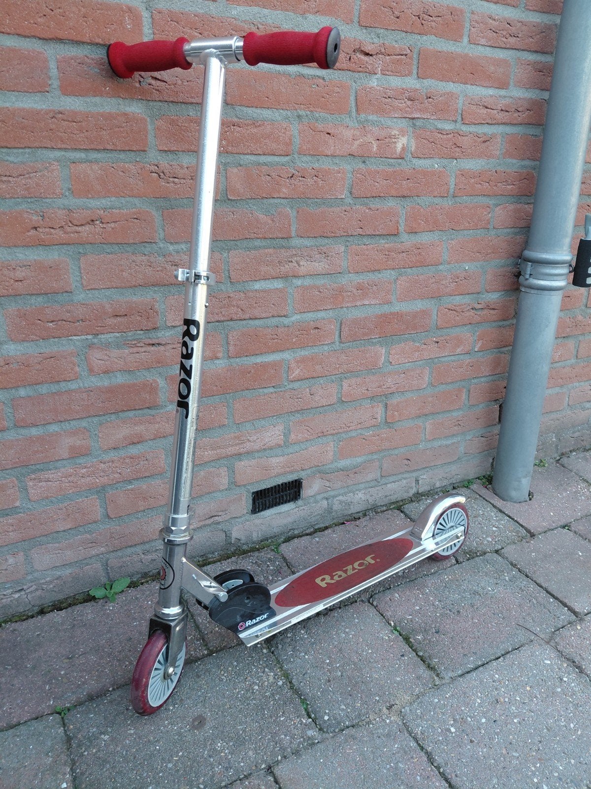 Verstelbare kinderstep rood., Fietsen en Brommers, Ophalen, Gebruikt, Gewone step, Razor