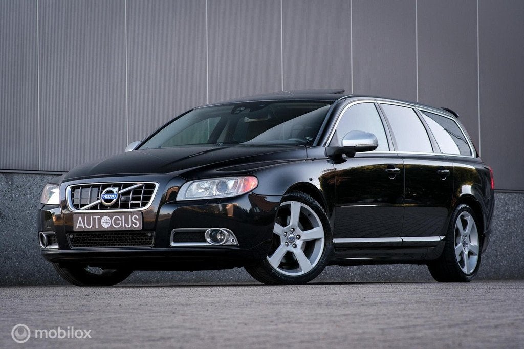 Volvo V70 2.0 D3 R-Design | 5 cilinder | Unieke opties | Ent, Auto's, Volvo, Euro 5, Gebruikt, Zwart, 1984 cc