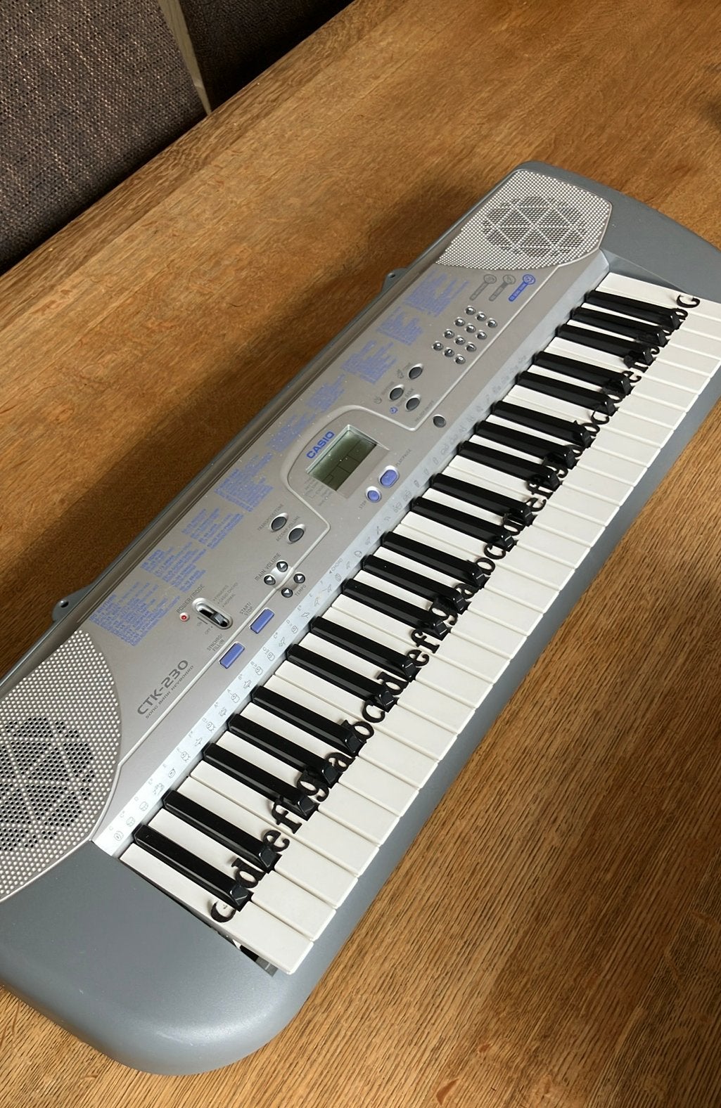 Keyboard casio ctk-230, Muziek en Instrumenten, Ophalen of Verzenden, Zo goed als nieuw, 61 toetsen, Casio