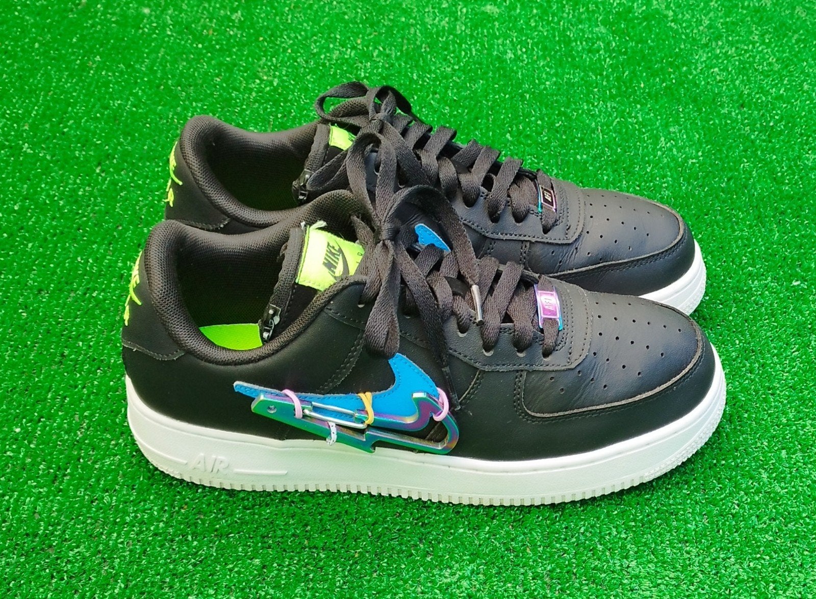 Nike Air Force 1 Low Carabiner Dark Smoke Grey Zwart Maat 41, Zwart, Nike Air, Ophalen of Verzenden, Zo goed als nieuw