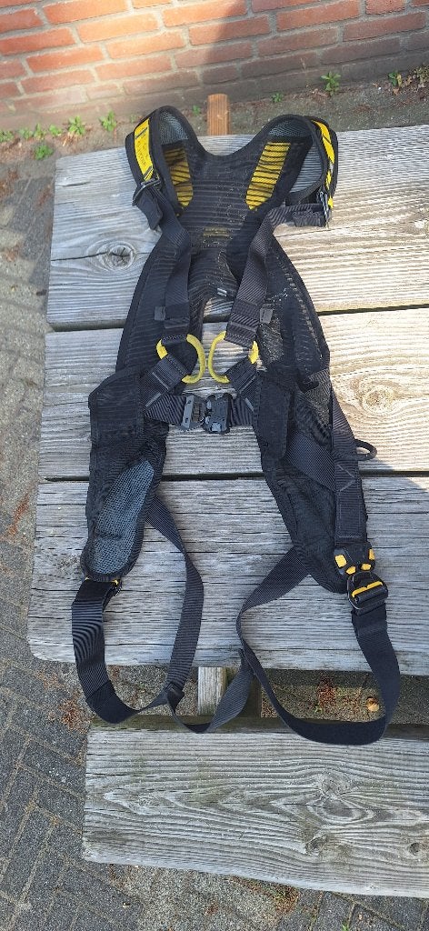 GEKEURD Petzl Newton Easyfit Valharnas, Ophalen of Verzenden, Gebruikt