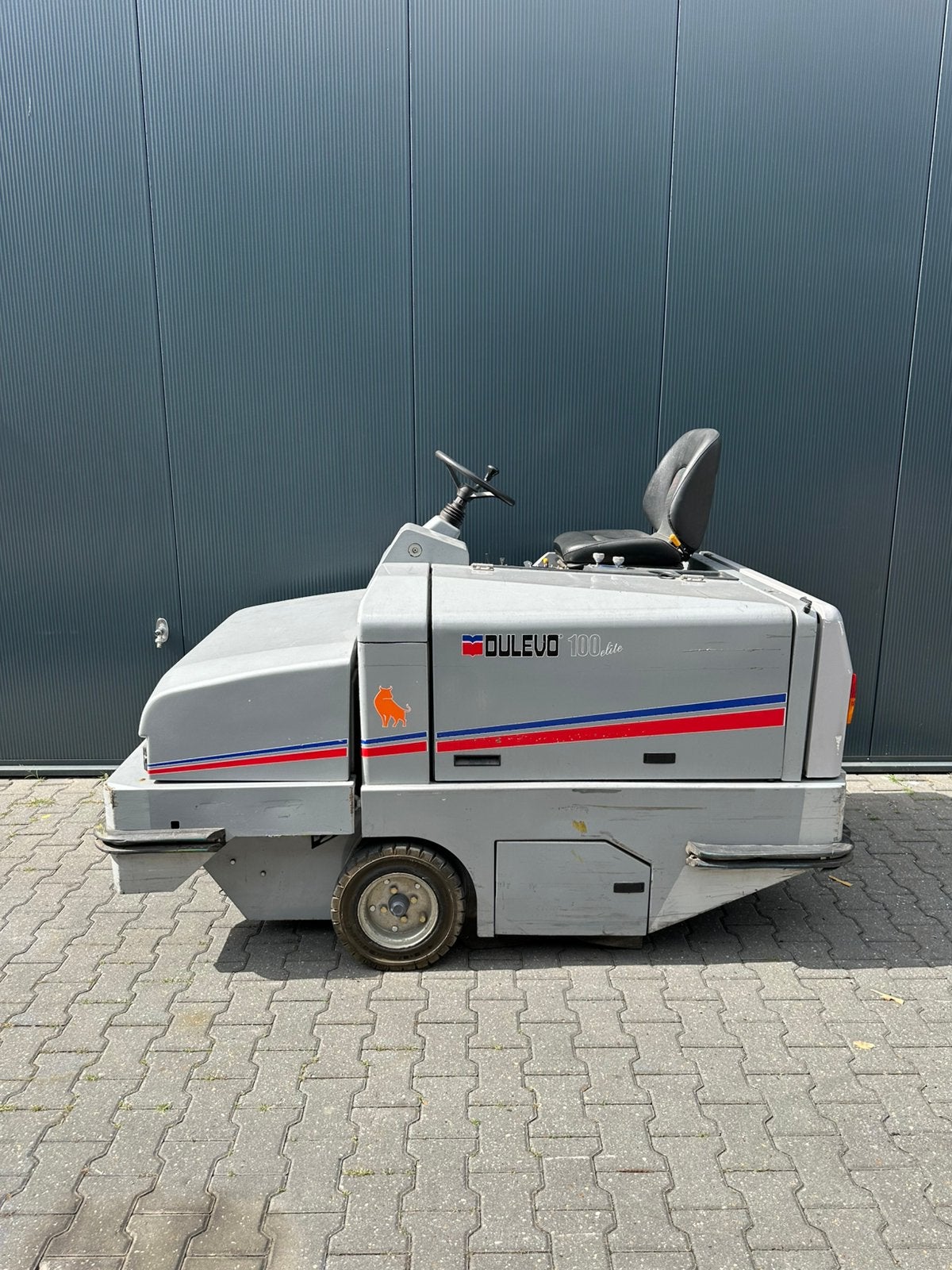 Dulevo 100 Elite Veegmachine, Ophalen, Gebruikt