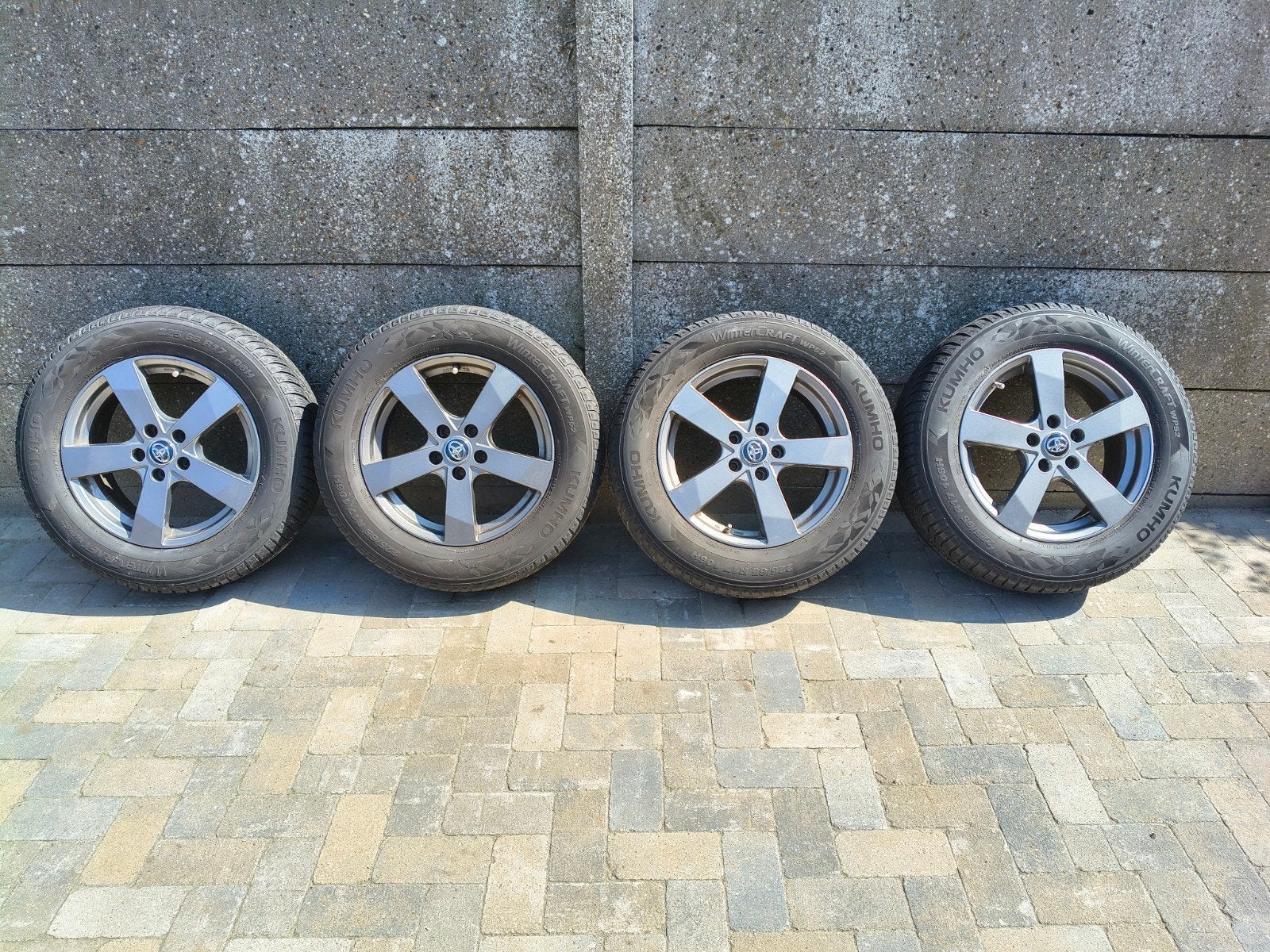 Toyota RAV 4 velgen met kuhmo winterbanden 225/65/17, Ophalen, Gebruikt, Banden en Velgen, 17 inch