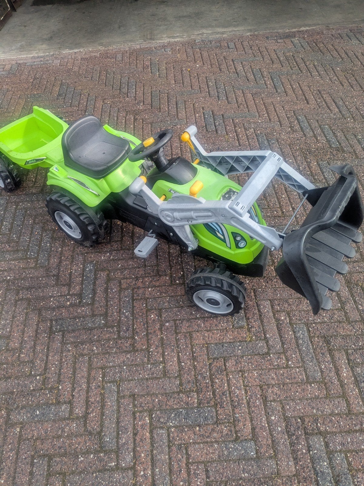 Traptrekker met voorlader en kar, Ophalen, Gebruikt