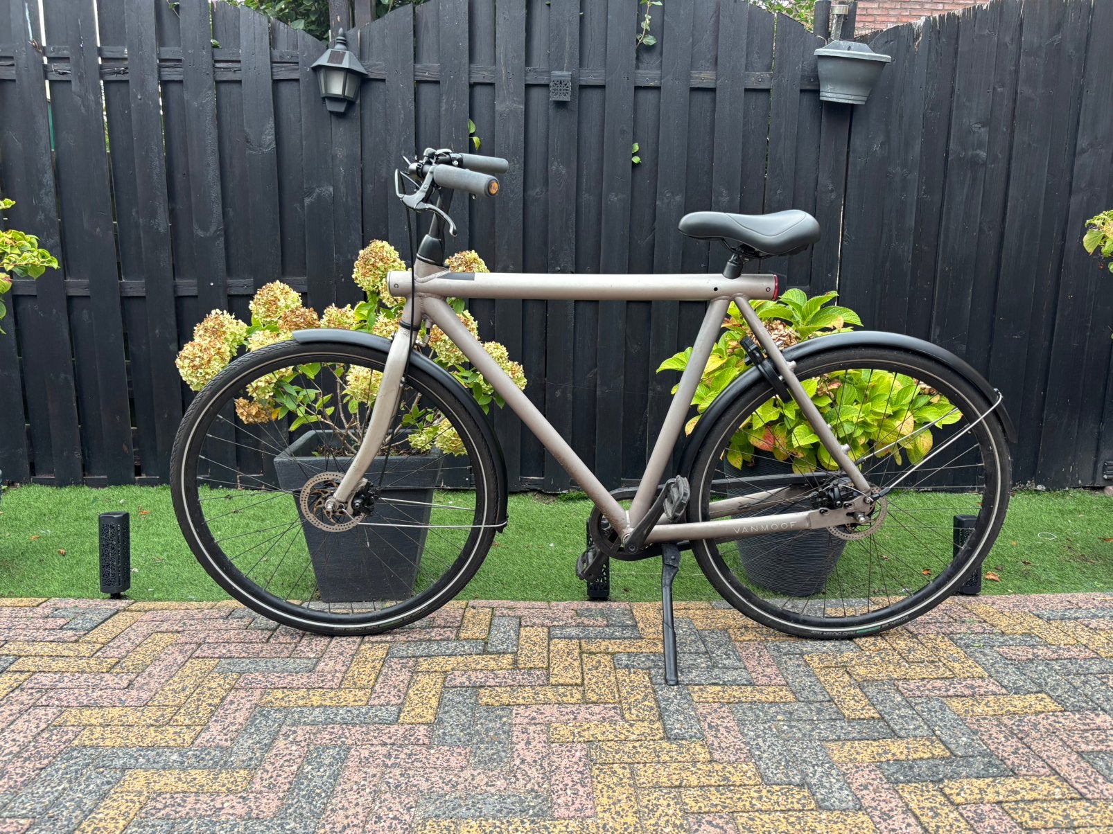 Tk vanmoof  28 inch model no3   8 versnellingen non electric, Versnellingen, Zo goed als nieuw, 57 tot 61 cm, Schijfrem