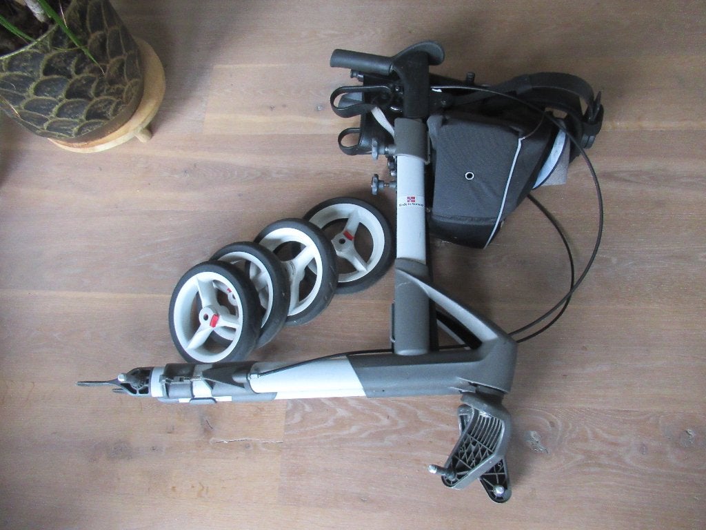 Nieuwste model Lichtgewicht M Topro Troja 5G Rollator + Tas, Ophalen of Verzenden, Lichtgewicht