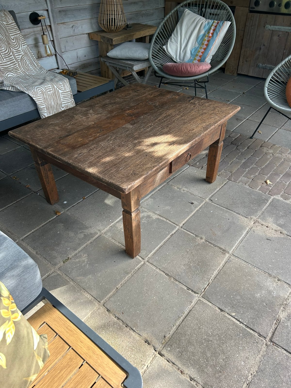 Antieke teakhouten salon- / tuintafel uit Indonesië, Ophalen