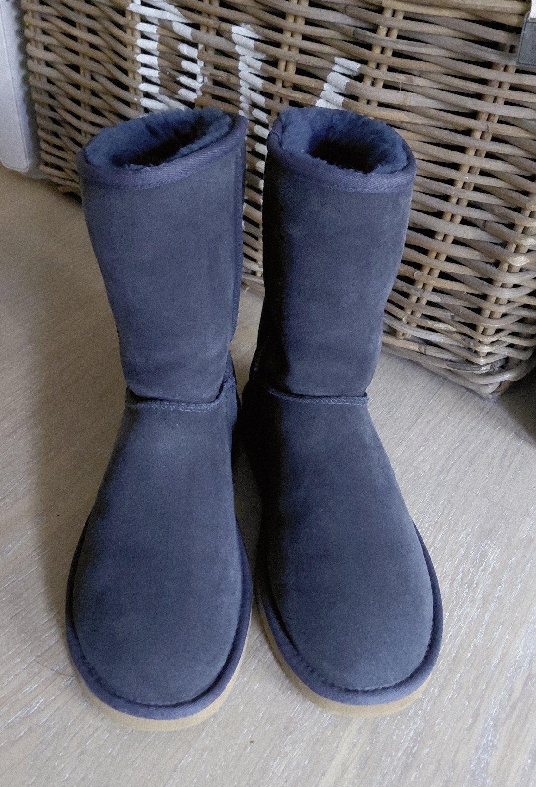 ugg classic short blauw maat 39 navy blue, UGG, Blauw, Lage of Enkellaarzen, Ophalen of Verzenden