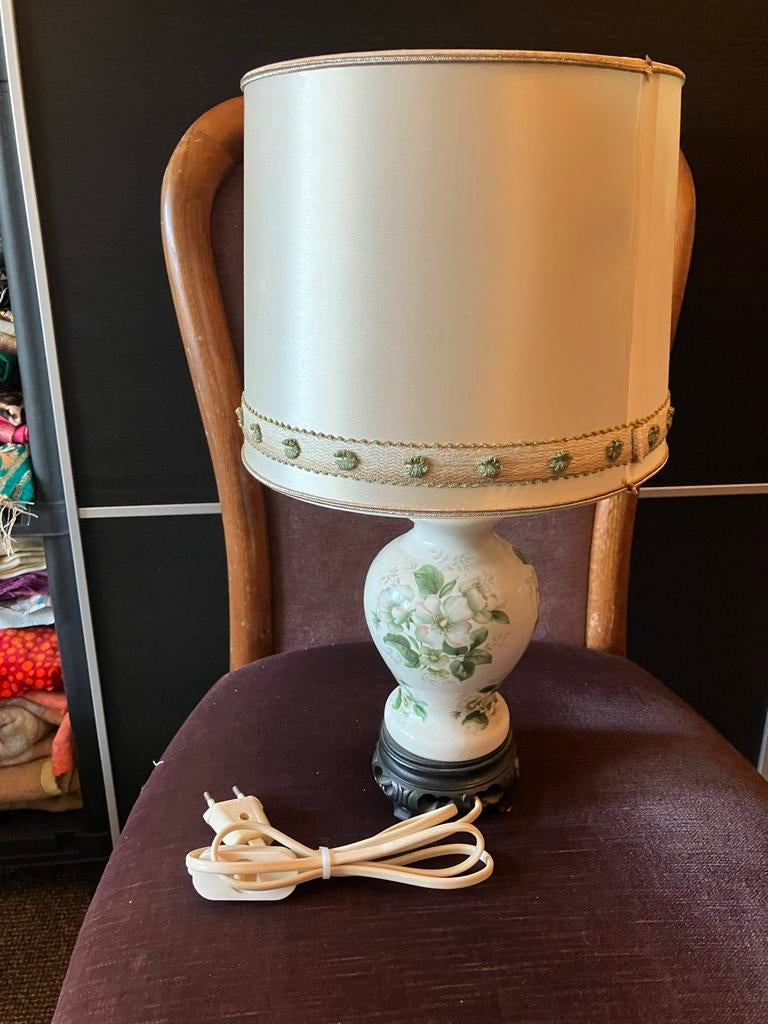 Tafellamp met bloemenprint en crèmekleurige kap, Ophalen of Verzenden, Gebruikt
