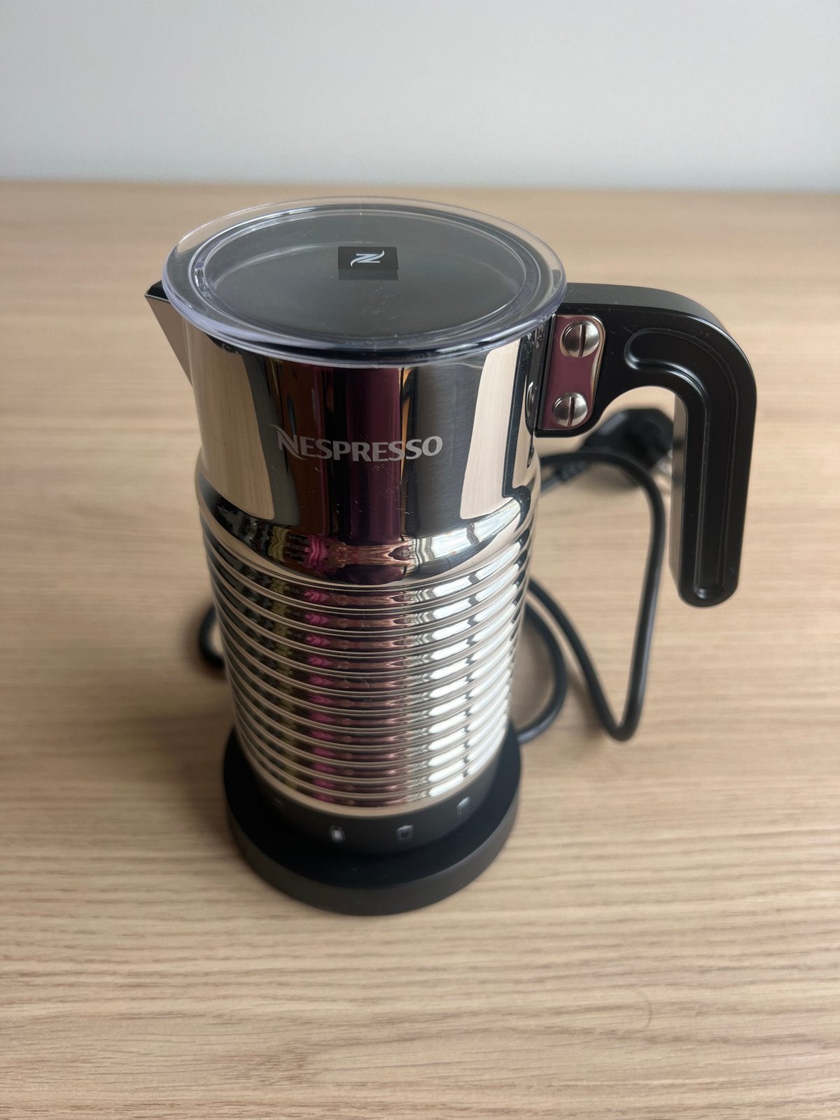 Nespresso Aeroccino 3 Melkopschuimer - Zo goed als nieuw, Ophalen of Verzenden, Zo goed als nieuw, Elektrische melkopschuimer