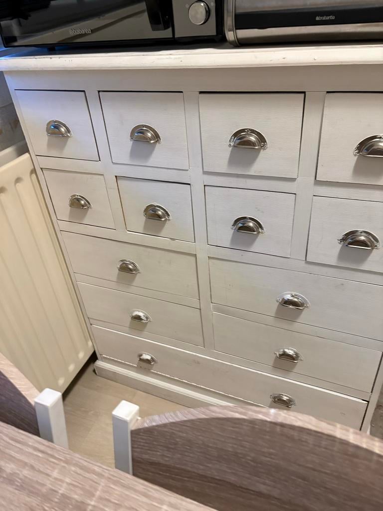 Witte ladekast met 14 laden - Apothekerskast stijl, 5 laden of meer, 100 tot 150 cm, Zo goed als nieuw, 25 tot 50 cm