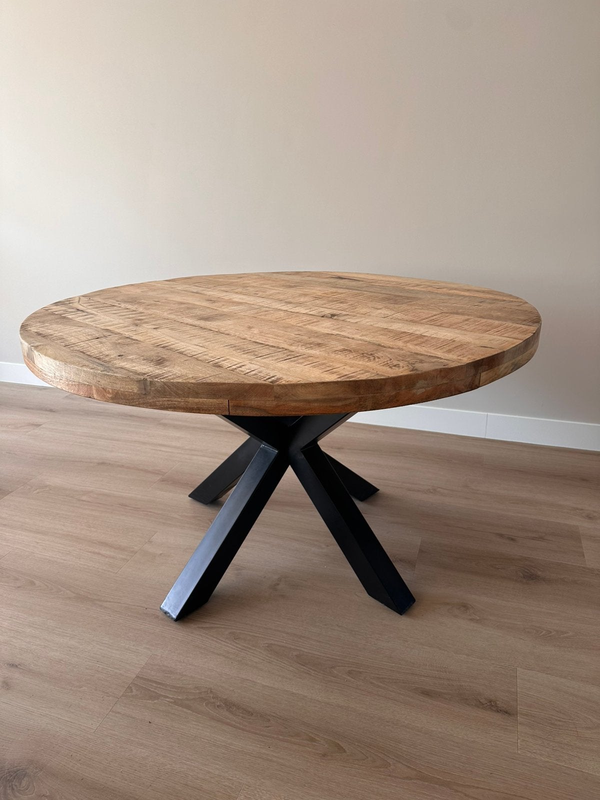 Eettafel rond mangohout 130cm, Huis en Inrichting, Tafels | Eettafels, Ophalen, Zo goed als nieuw, Rond, 100 tot 150 cm