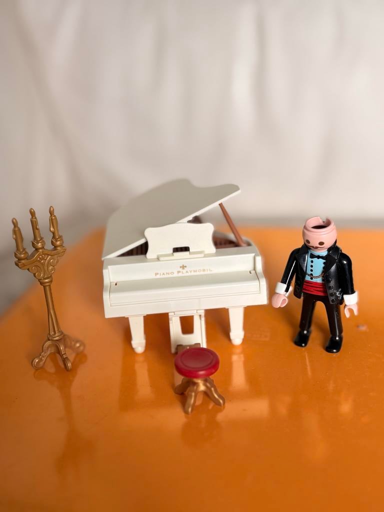 Playmobil piano met pianist en kandelaar, Ophalen of Verzenden, Gebruikt, Complete set