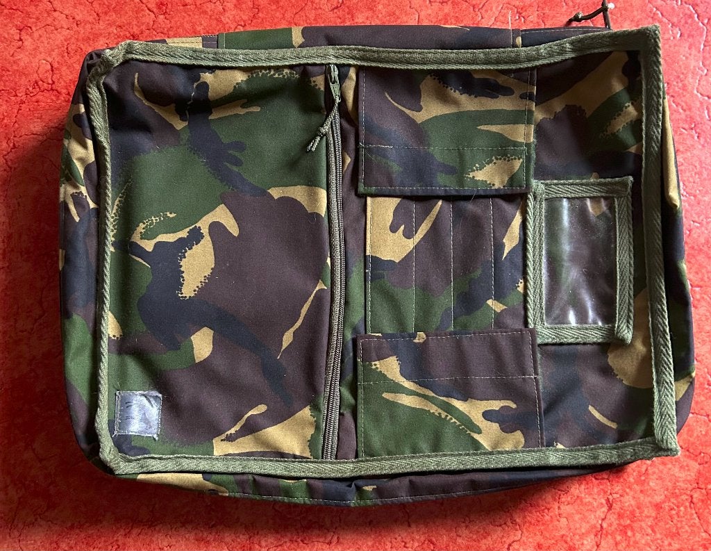 Diverse militaire uitrustingstukken, Ophalen, Landmacht, Nederland, Overige typen