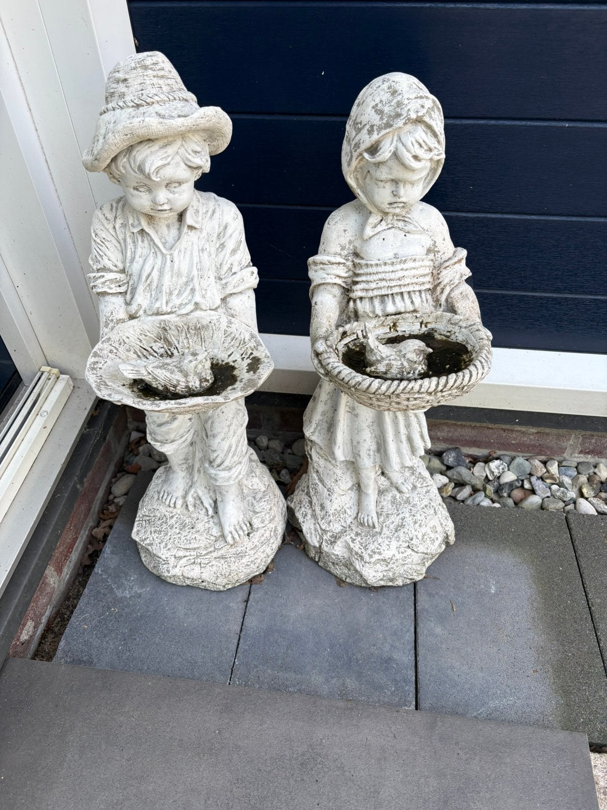 Tuinbeelden man en vrouw, Ophalen, Zo goed als nieuw