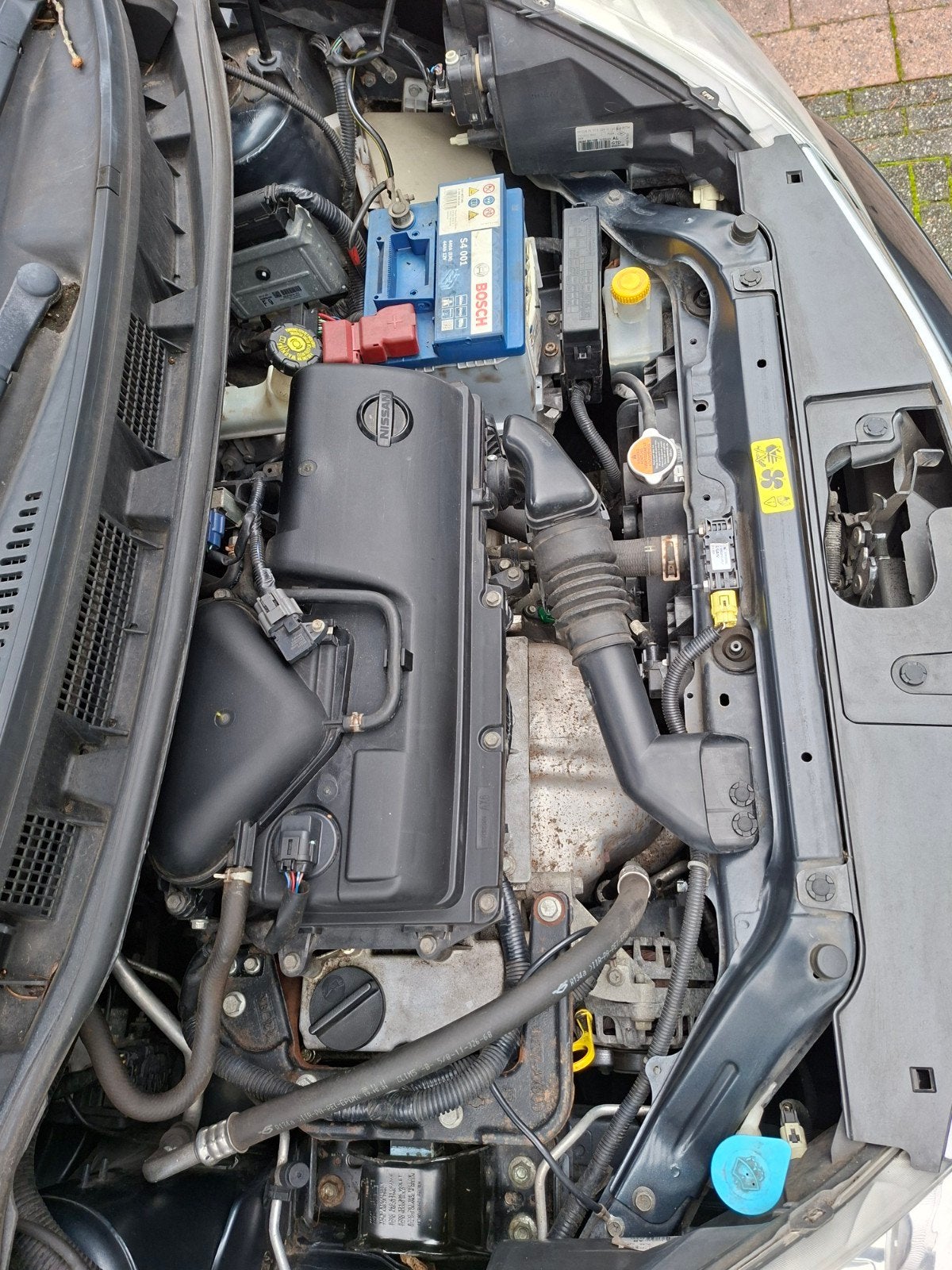 Foto 10 van nissan note 1.4 groen perfect onderhouden.