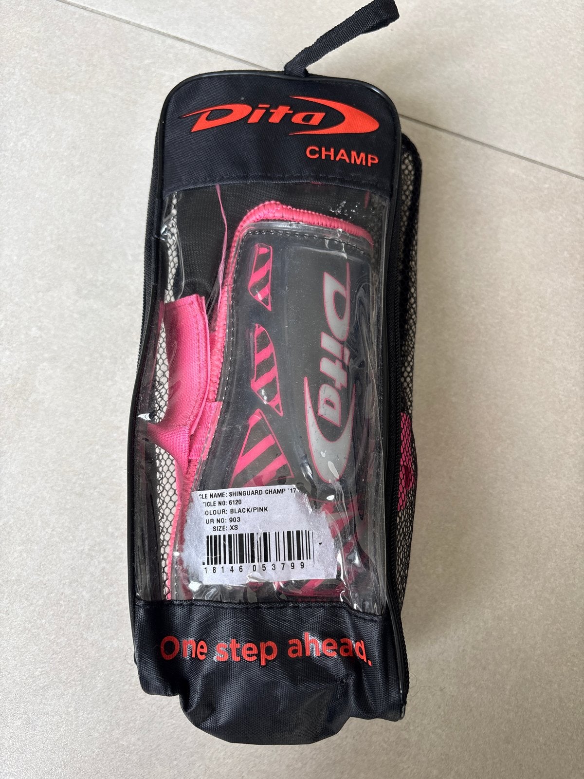 Dita Champ Hockey Scheenbeschermers - Zo goed als nieuw, Ophalen, Zo goed als nieuw