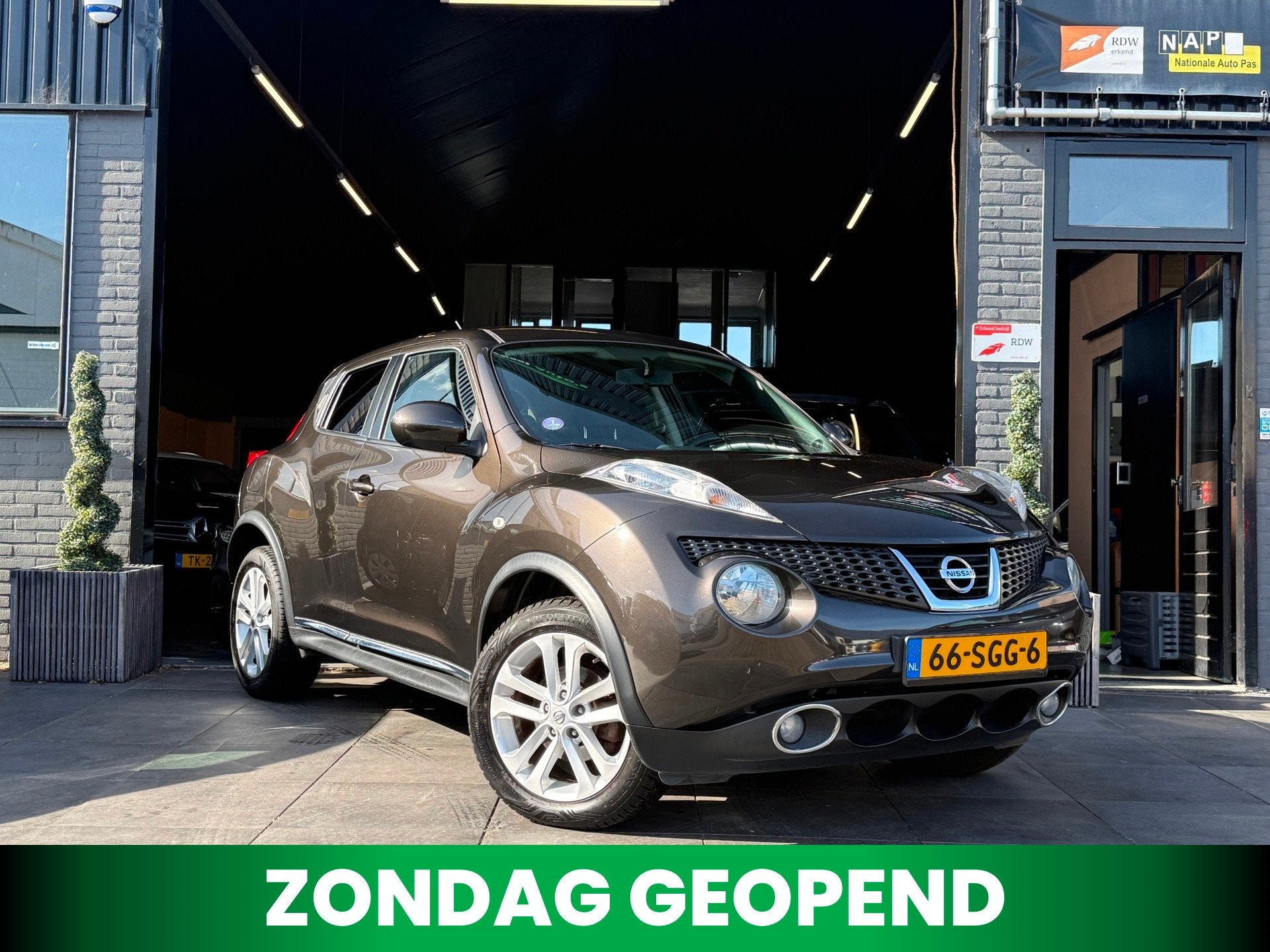 Nissan Juke 1.6 Acenta Eco|Airco|Camera|Navi|Trekhaak|NAP, Auto's, Voorwielaandrijving, Euro 5, Stof, Huisgarantie