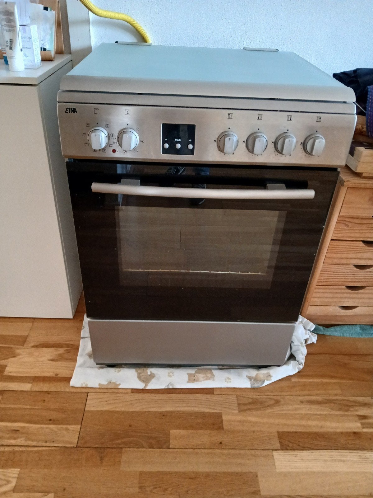 Etna Vrijstaand Gasfornuis met Oven - Gebruikt, Ophalen, Gebruikt, Grill, 4 kookzones