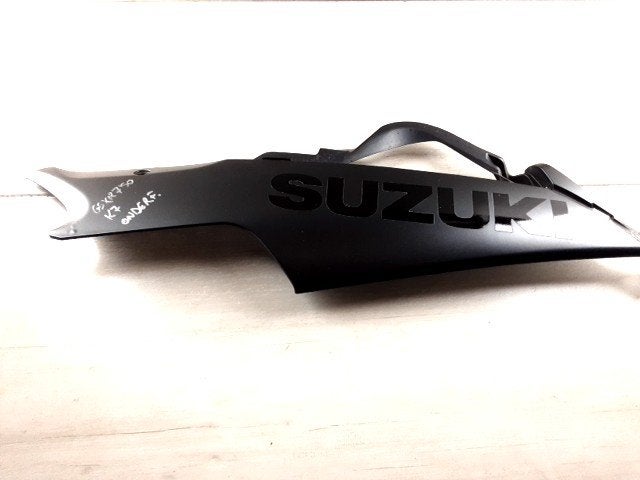 GSXR750 2006 - 2007 Suzuki Kuipdeel D1-44838