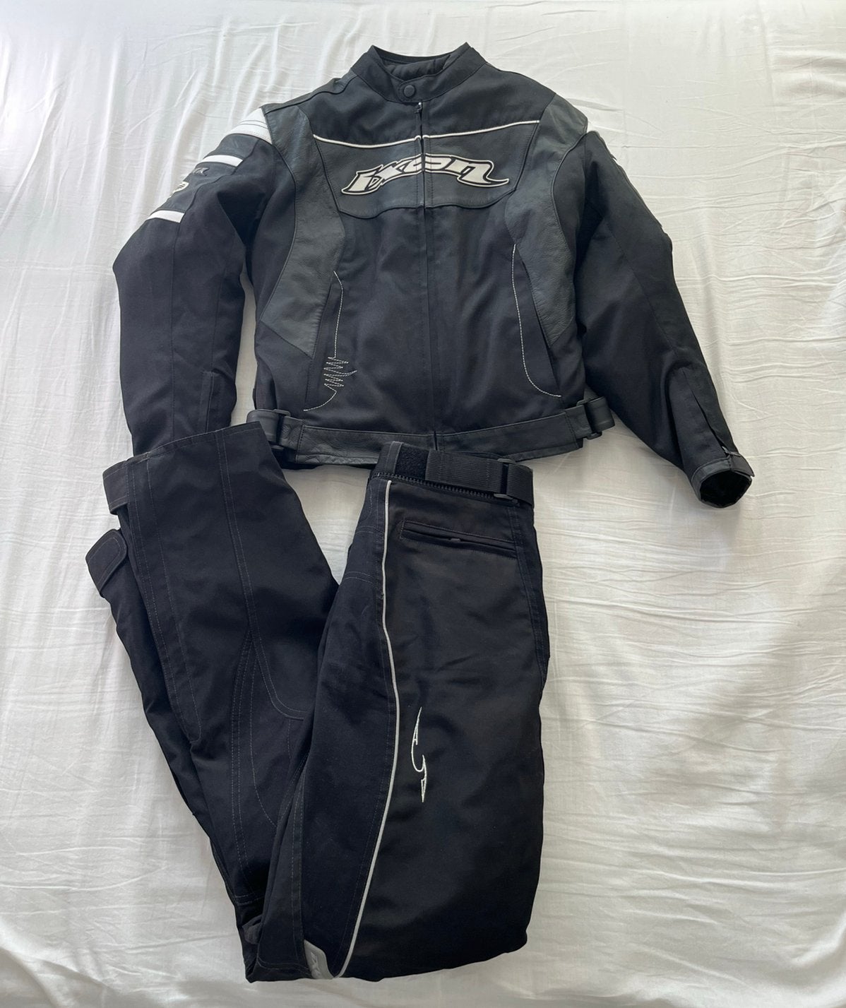 Motor jas, broek en helm maat S en M, Ophalen of Verzenden, Nieuw zonder kaartje, Dames, Combipak