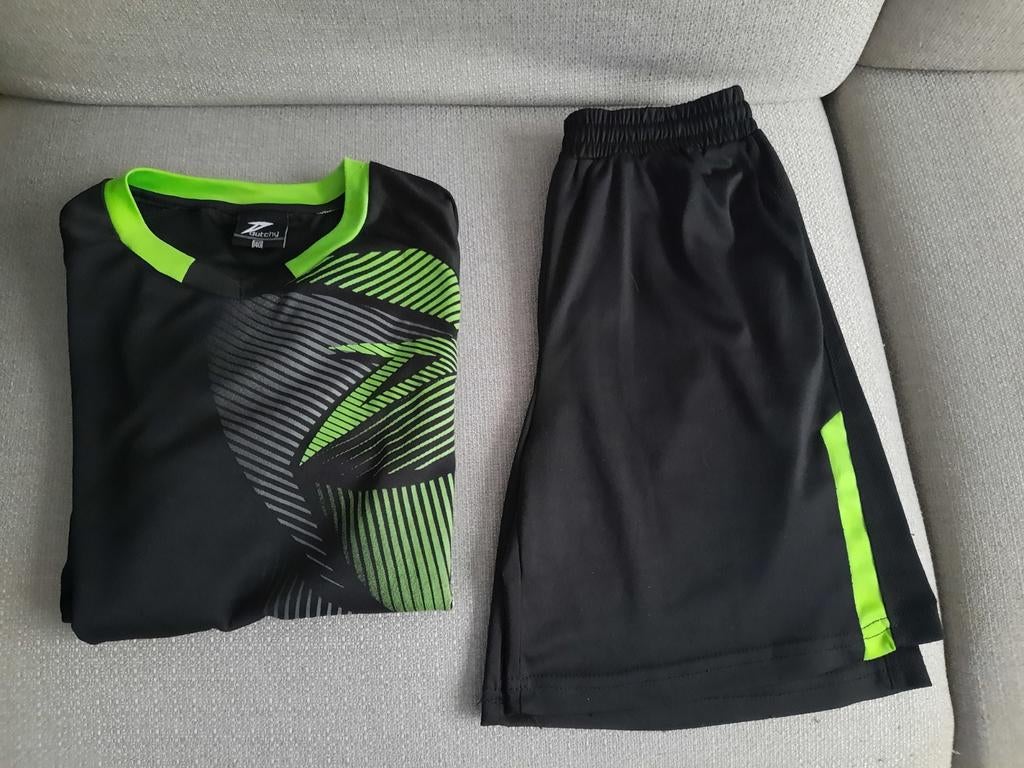 Dutchy jongens sportsetje maat 140 NIEUW, Ophalen of Verzenden, Nieuw, Jongen, Sport- of Zwemkleding