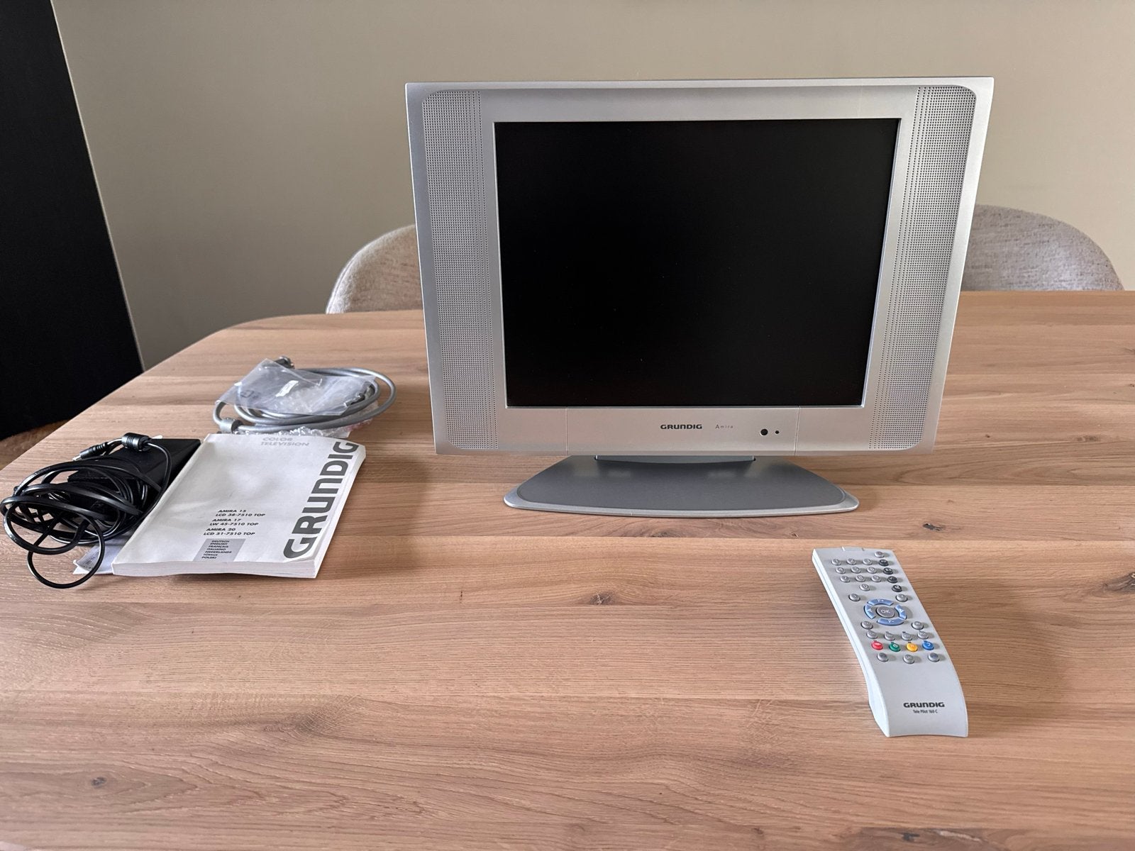 Compacte Grundig TV - Ideaal voor kleine ruimtes, Nieuwstaat, Audio, Tv en Foto, Televisies, Ophalen, 50 Hz, Nieuw, Minder dan 40 cm