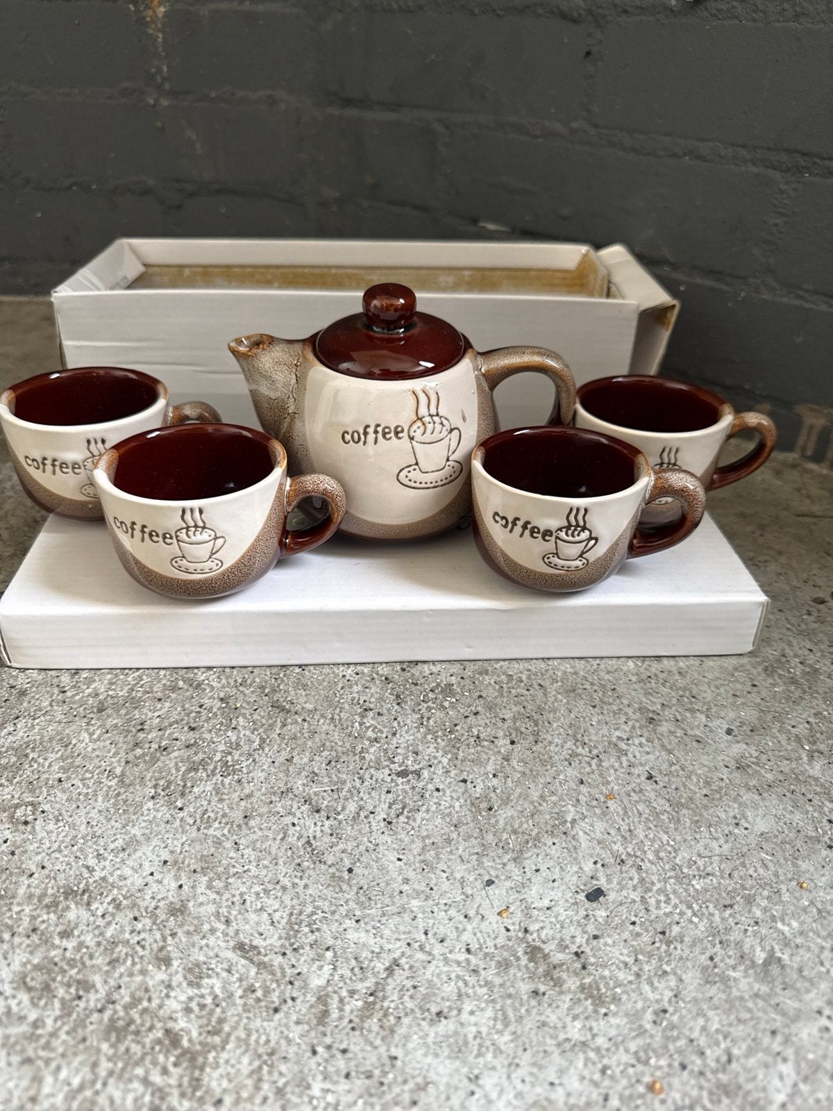 Leuke koffiepot met 4 kopjes en houder, Gebruikt, Overige merken, Keramiek, Ophalen of Verzenden