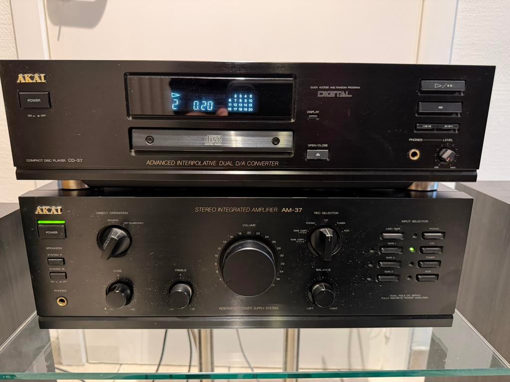 Akai AM-37 versterker & CD-37 CD-speler Vintage in topstaat!, Ophalen of Verzenden, Zo goed als nieuw, Cd-speler, Akai