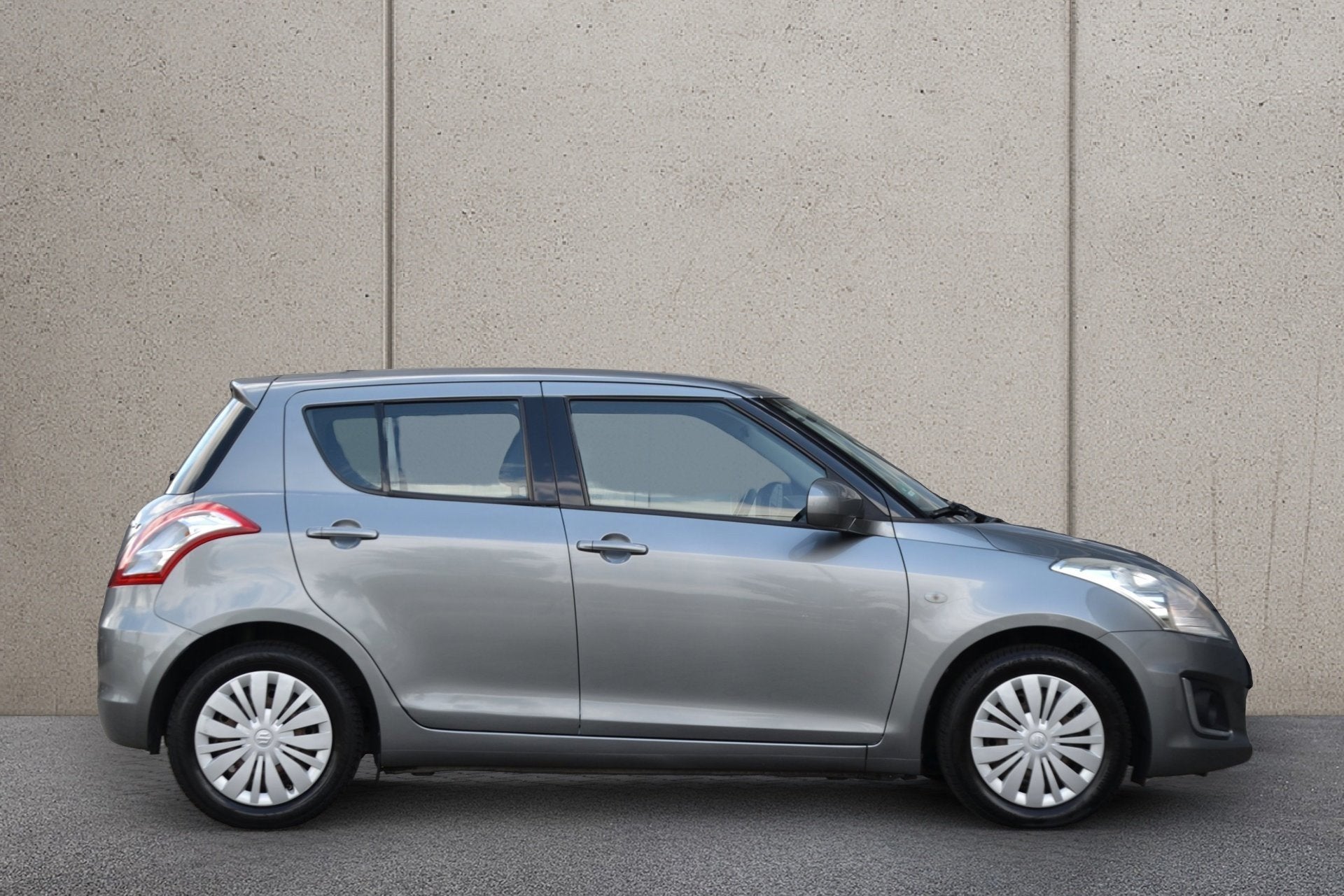 Suzuki Swift 1.2 Comfort EASSS | 5 deurs | Airco | Stoelvera, Euro 5, Stof, Gebruikt, 4 cilinders