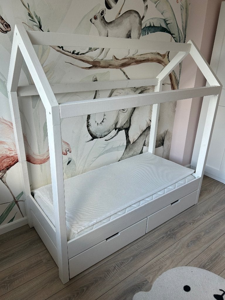 Peuterbed huisje massief hout 70x140, Kinderen en Baby's, Kinderkamer | Bedden, 70 tot 85 cm, 140 tot 160 cm, Zo goed als nieuw