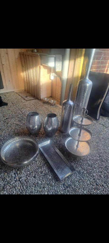 Zilverkleurige decoratie set: vazen, schalen en etagère, Ophalen