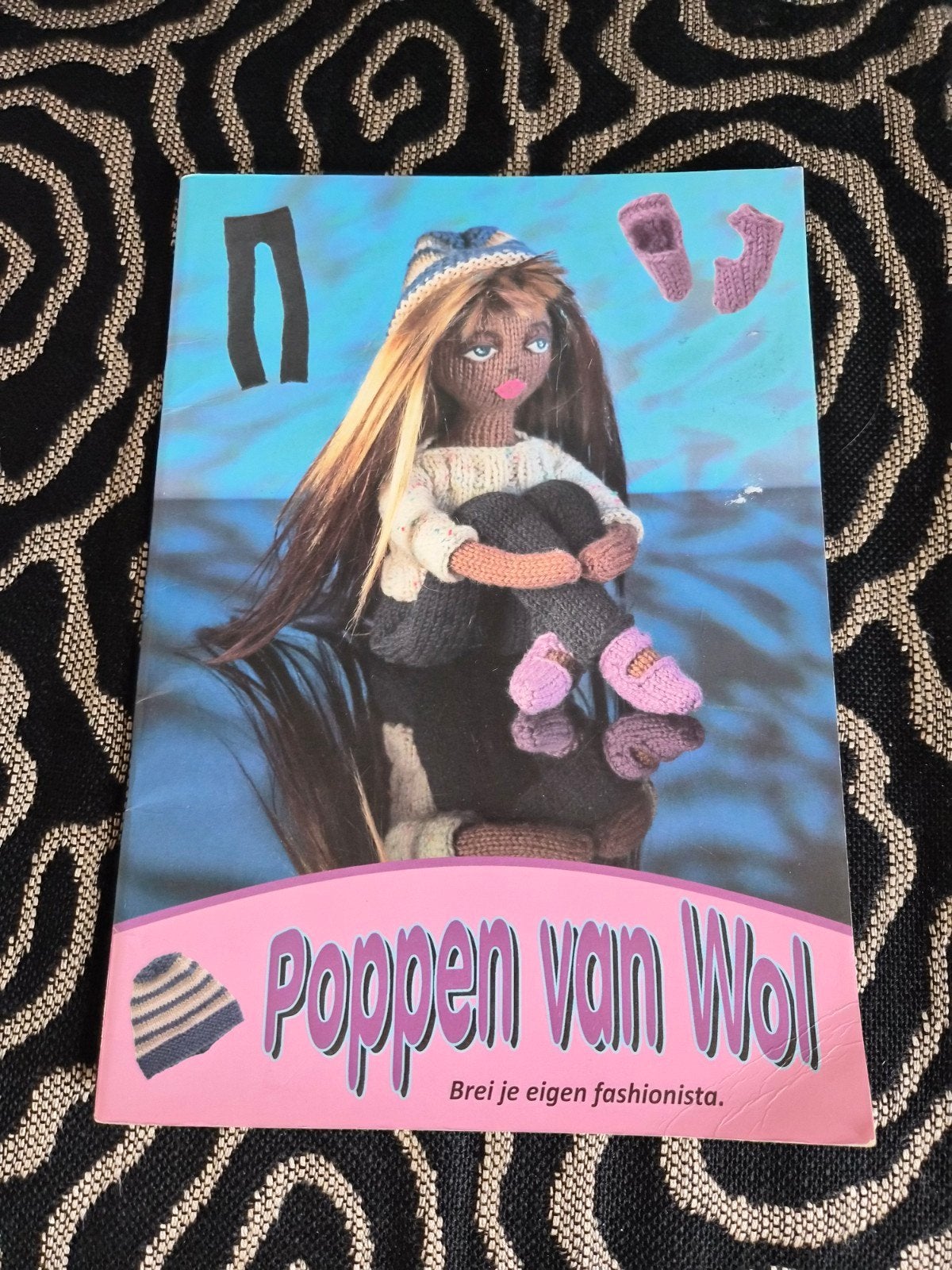 Poppen van Wol: Brei je eigen fashionista - Zeeman, Ophalen of Verzenden, Zo goed als nieuw, Breien, Patroon of Boek