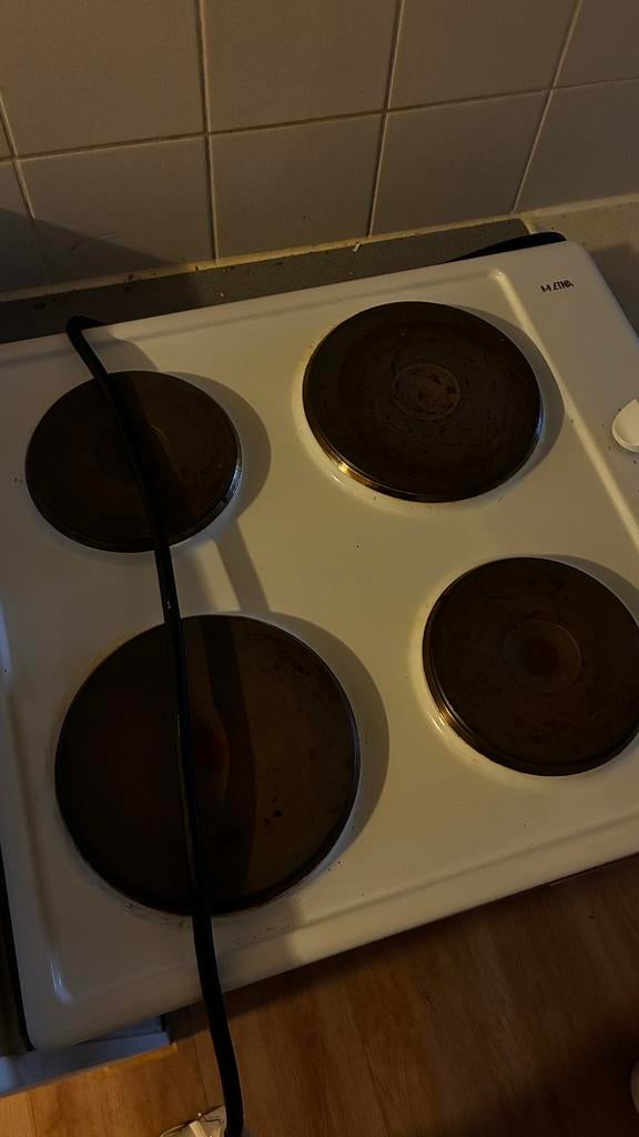 Etna elektrische kookplaat met Perilex stekker, Ophalen, Gebruikt, 4 kookzones, Vrijstaand